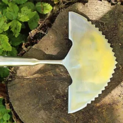 Kent & Stowe Stainless Steel Edging Iron 5 Kent & Stowe Stainless Steel Edging Iron -Elho || Westland || KOOPMAN Sales 1022999 2