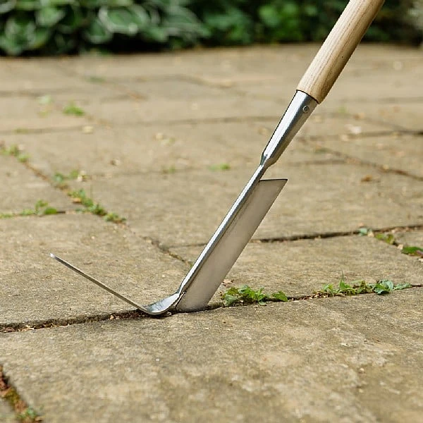 Kent & Stowe Stainless Steel Long Handled 2 In 1 Weeder 2 Kent & Stowe Stainless Steel Long Handled 2 In 1 Weeder - Image 2