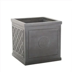 Woodlodge Regal Heritage Planter